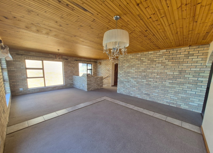 4 Bedroom Property for Sale in Dana Bay Western Cape